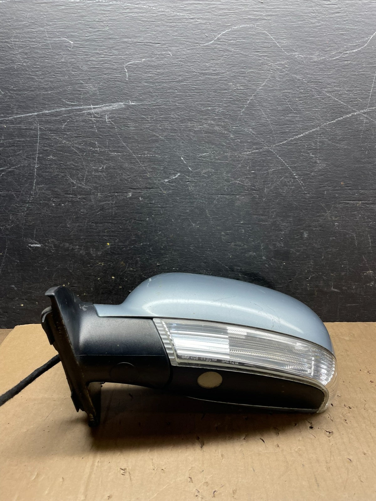 2004 to 2007 Volkswagen Touareg Left Door Power View Door Mirror OEM Q6368 DG3