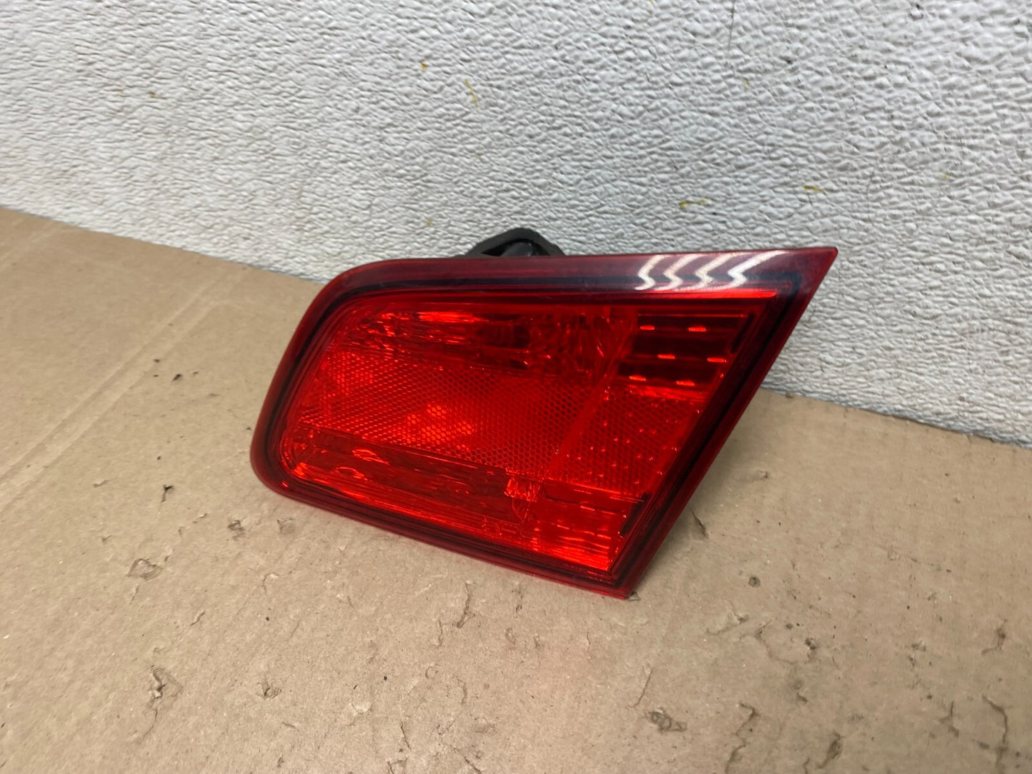 2010-2014 Subaru Legacy Right Passenger Rh Side Tail Light Inner Oem I8586 DW1