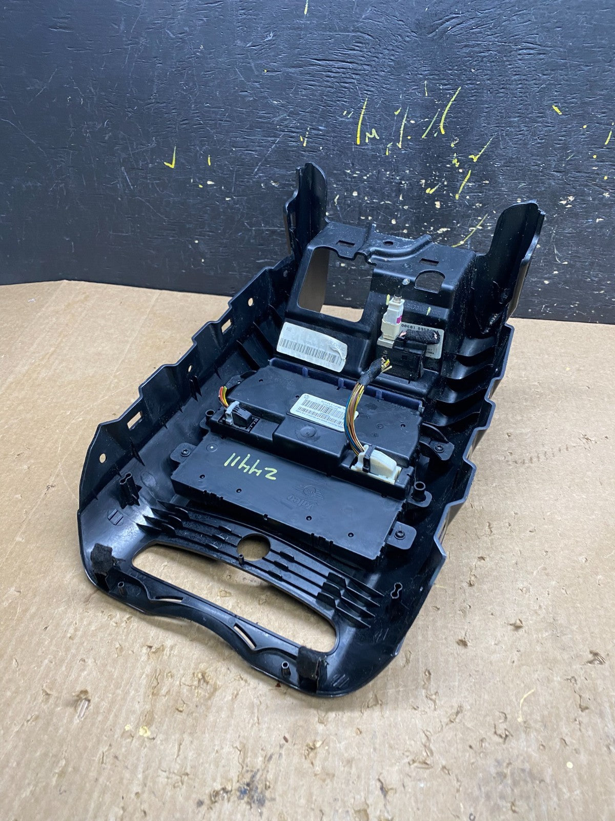 2008 to 2010 Mini Cooper Center Dash Climate Window Control OEM z4411 DG4
