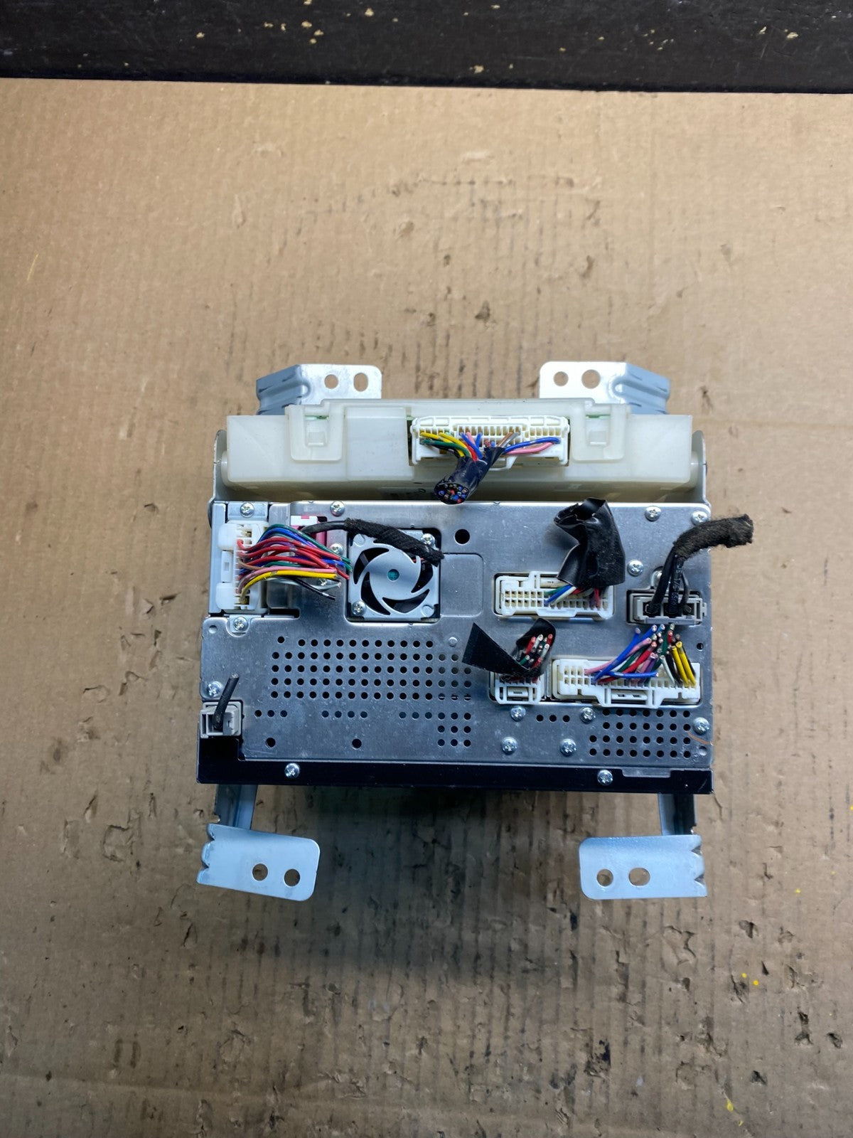 2009-2012 Nissan Murano AM FM CD Player Radio Receiver U8905 PS2