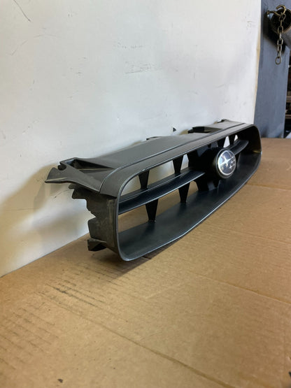 2004 to 2005 Subaru Impreza Front Upper Grille Grill Black AH0094 DG2