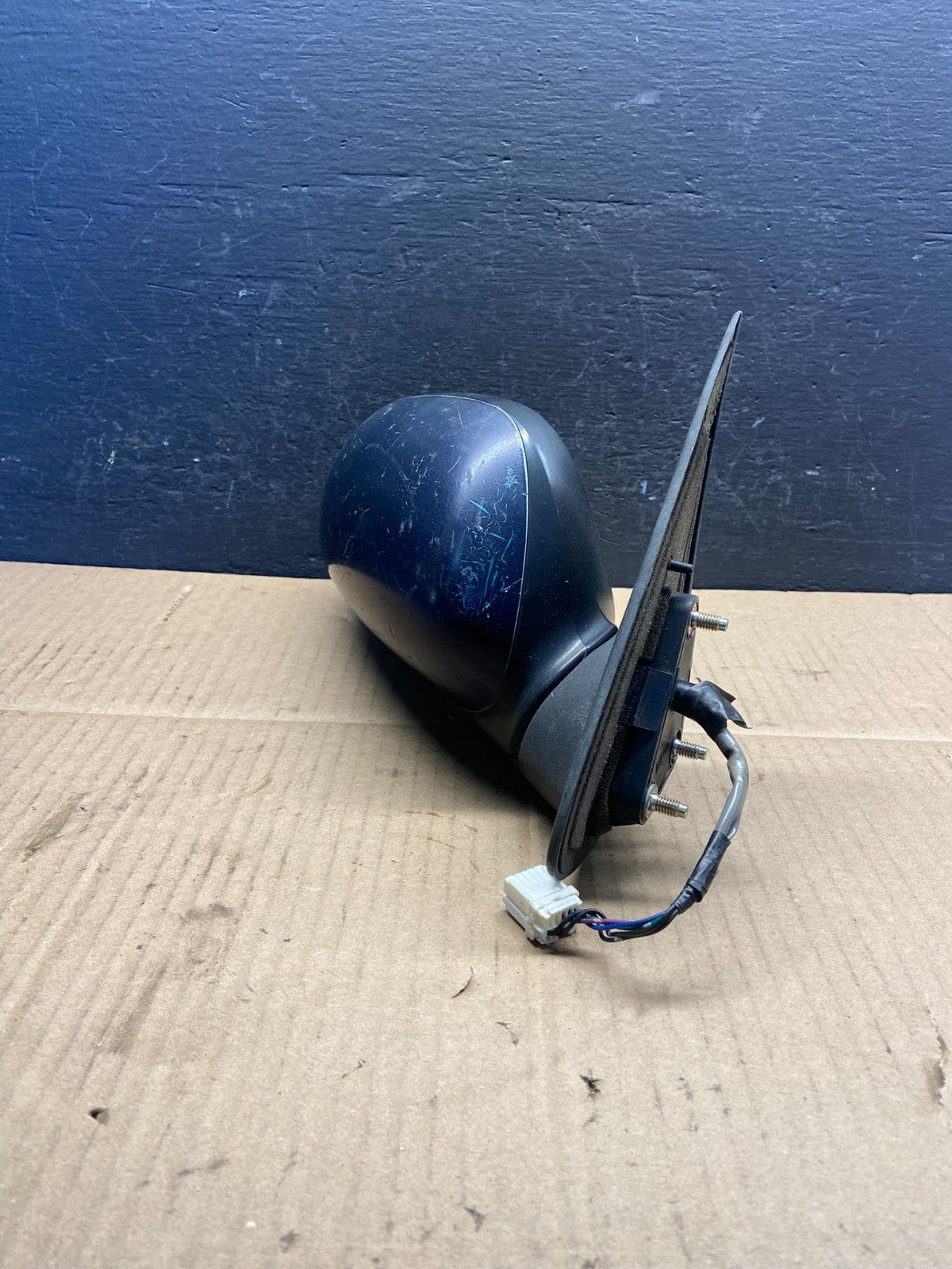2000 to 2004 Infiniti i30 i35 Front Right Passenger View Door Mirror AD2946 DW3