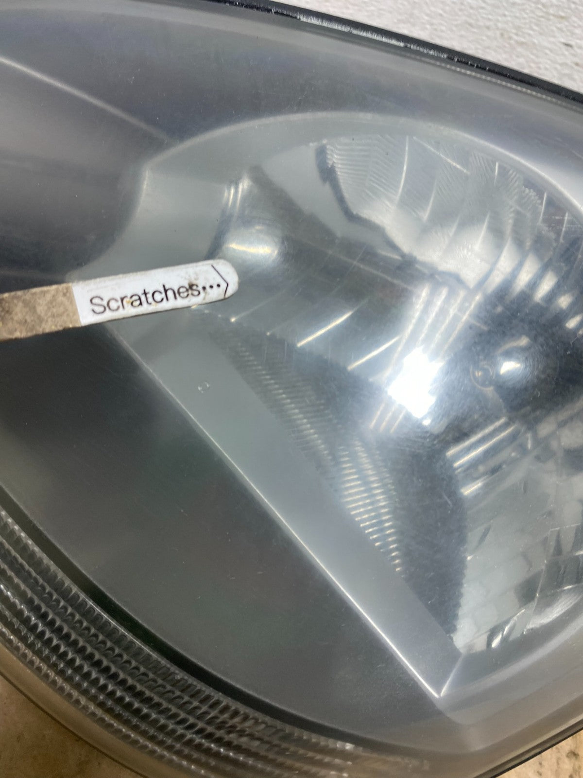 2005 to 2008 Hyundai Tucson Left Driver LH Side Headlight AD0533 DW3