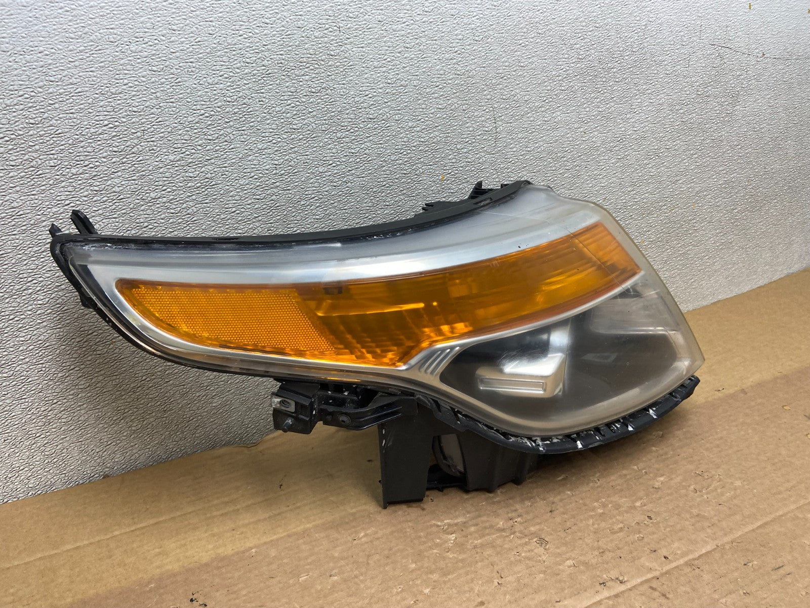 2011 to 2015 Ford Explorer Right Passenger Halogen Headlight TYC AB5189 DW2