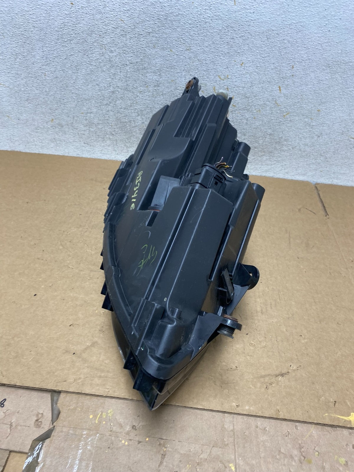 2011 to 2014 Volkswagen Jetta Left Driver LH Headlight Halogen AI3416 DW7