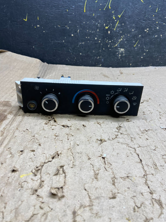 2008-2010 Chevrolet Express 1500 2500 3500 Climate Control Panel X6248 DG0