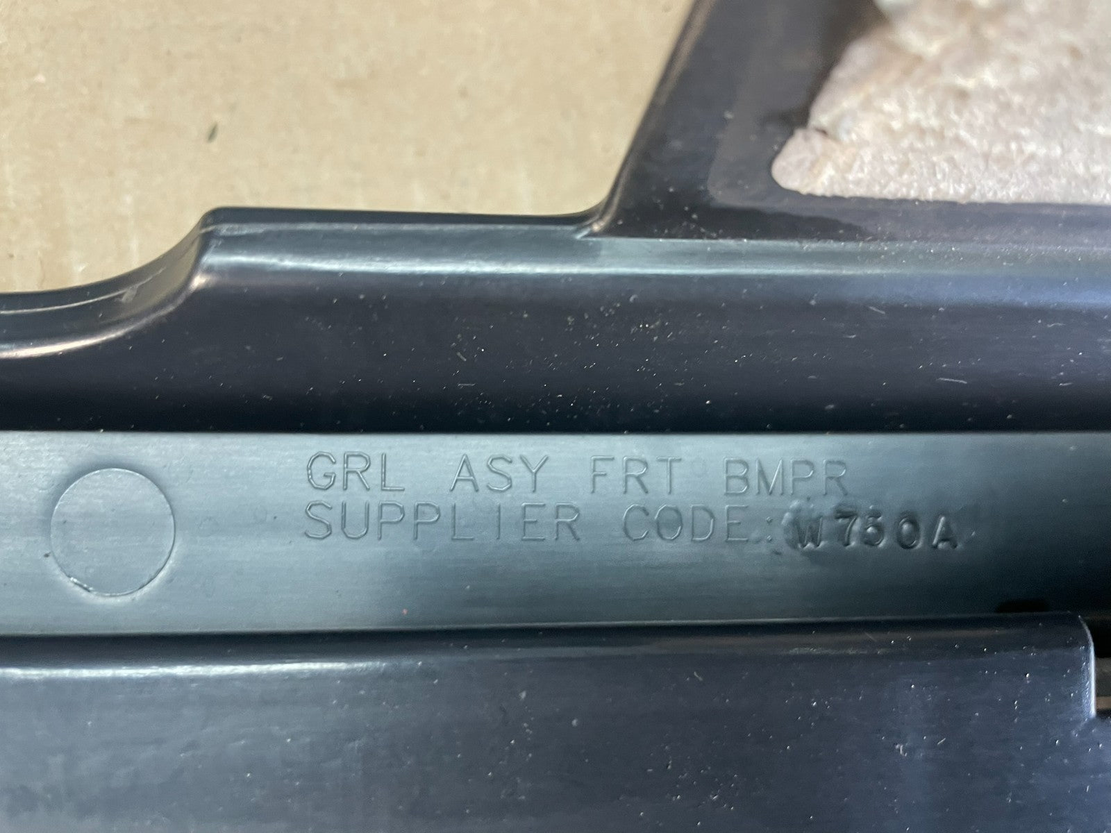 2008 to 2012 Ford Escape Front Upper Grill Grille AE3647 DG6