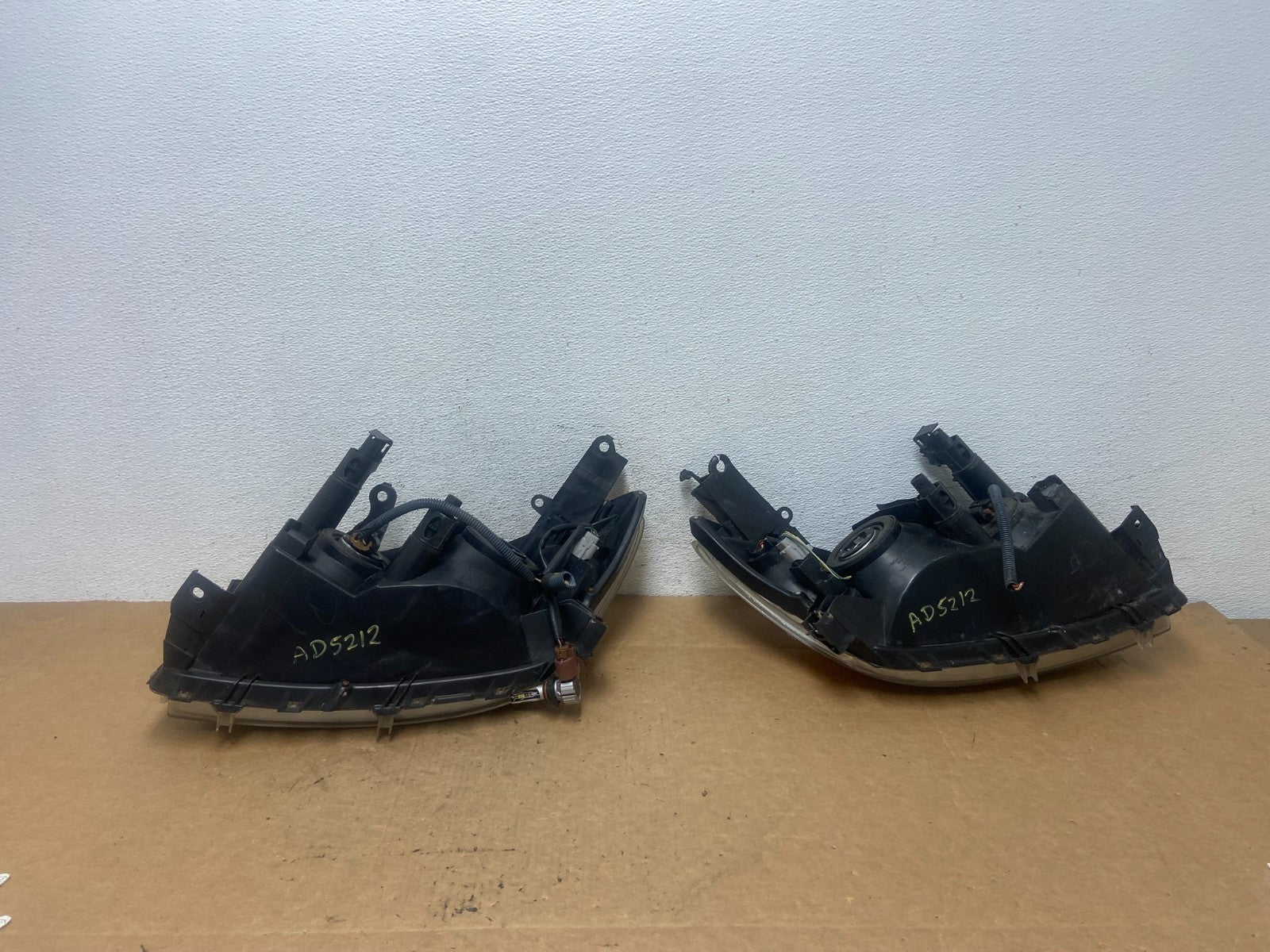 2006 2007 2008 Toyota Rav4 Left+Right Side Headlights Halogen AD5212 DW11