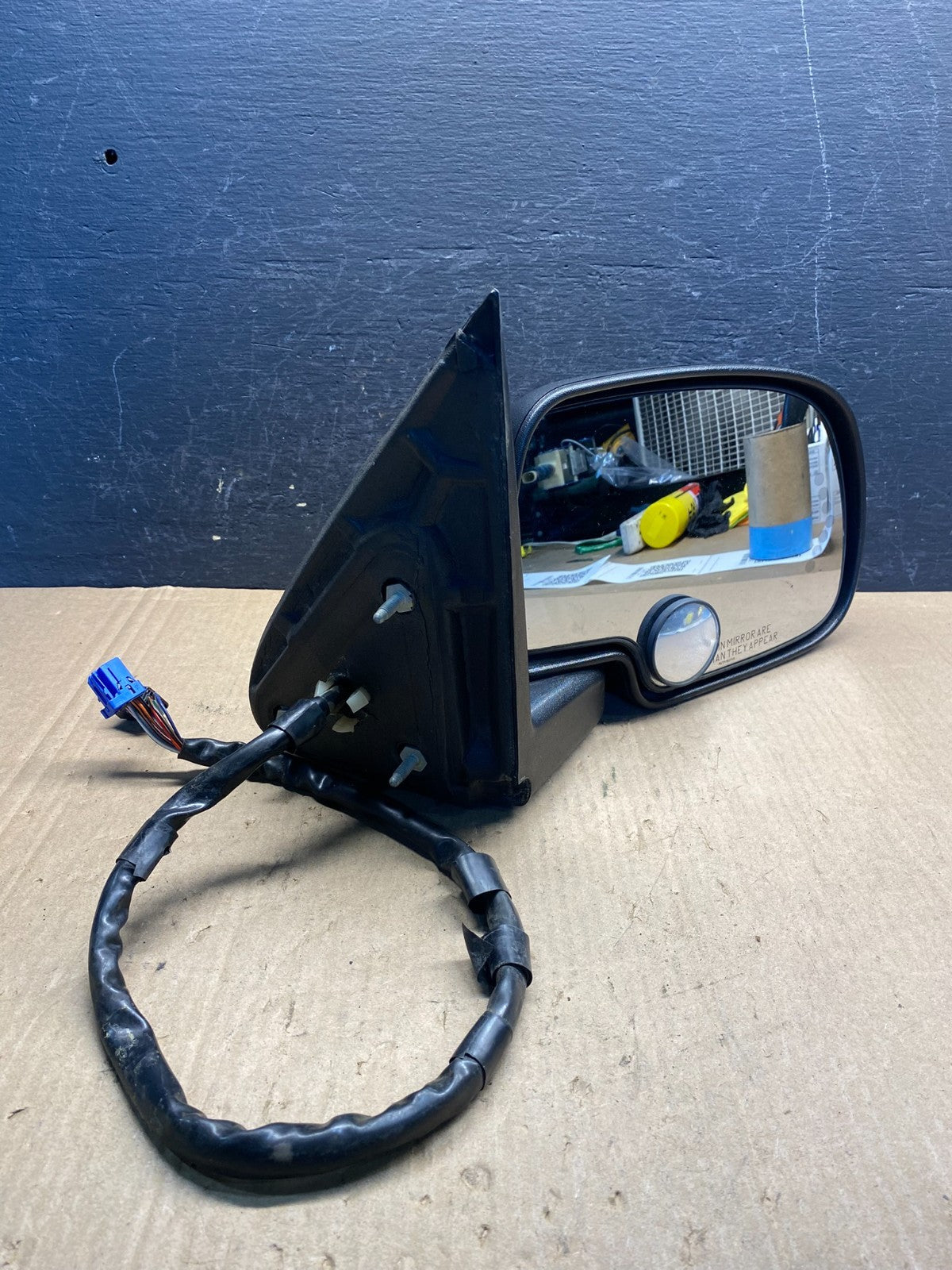 2003 to 2006 Gmc Yukon Right Passenger Turn Signal View Door Mirror AE7651 DW10