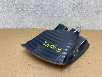 2001 to 2003 Toyota Sienna Left Driver LH Turn Signal G9042 PS6