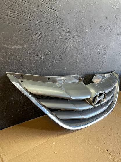 2011 to 2014 Hyundai Sonata Front Upper Grill Grille AC5456 DG2