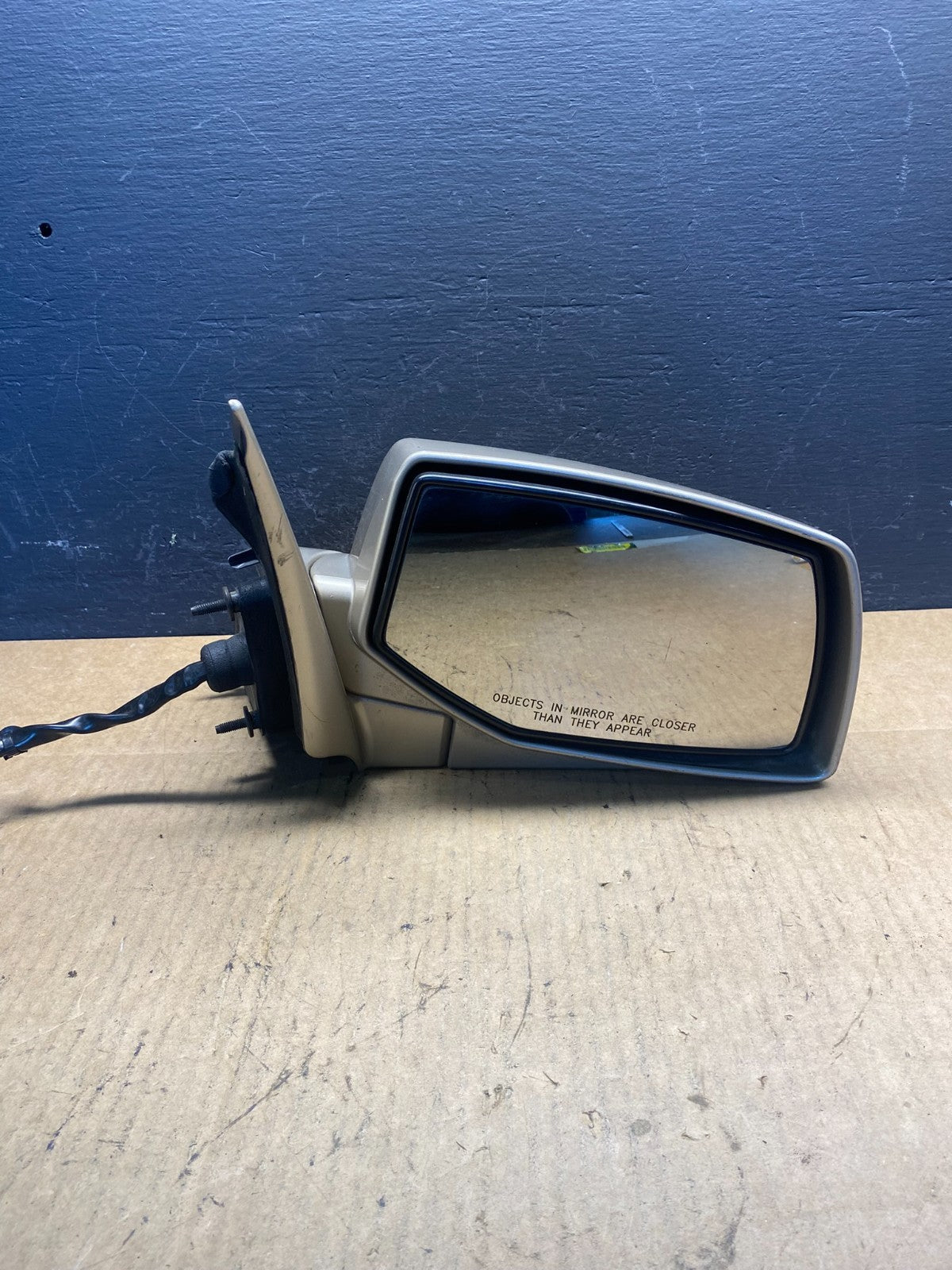 2004 to 2009 Cadillac SRX Right Passenger RH Side View Door Mirror AC4264 MS9