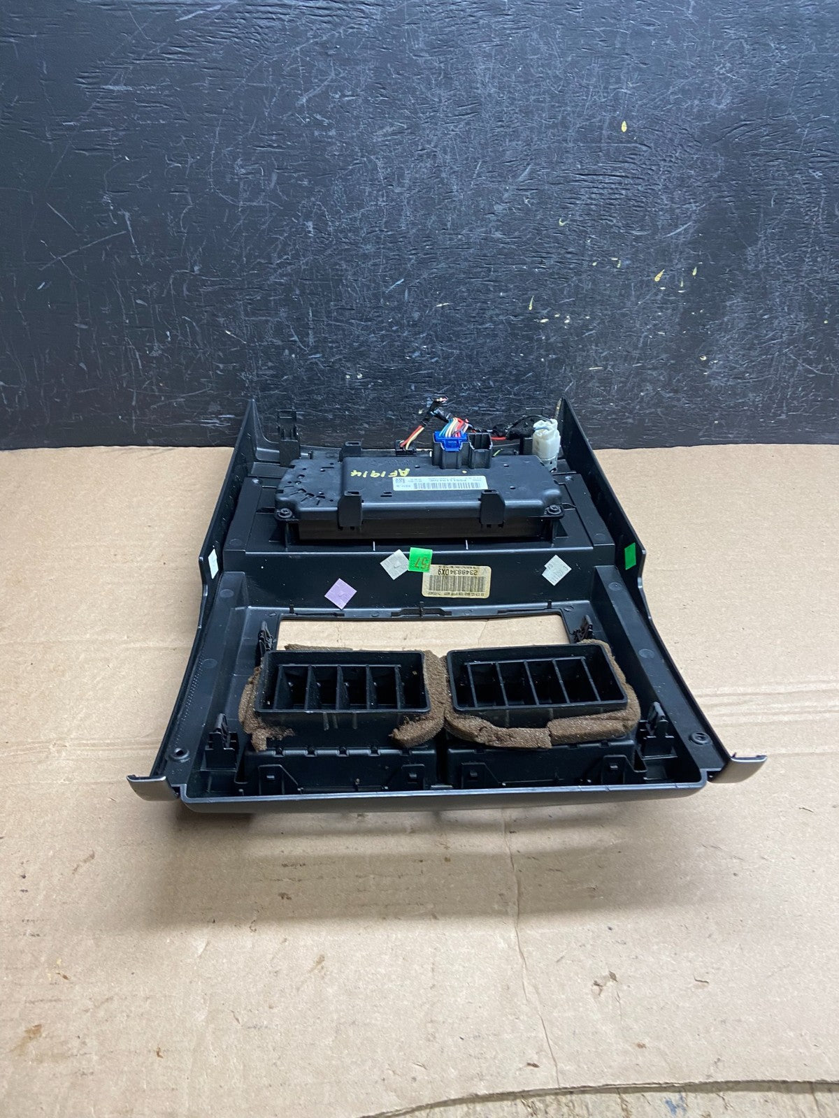 2008 to 2012 Jeep Liberty Dash Climate Temperature Control Radio Bezel AF1914 DG4