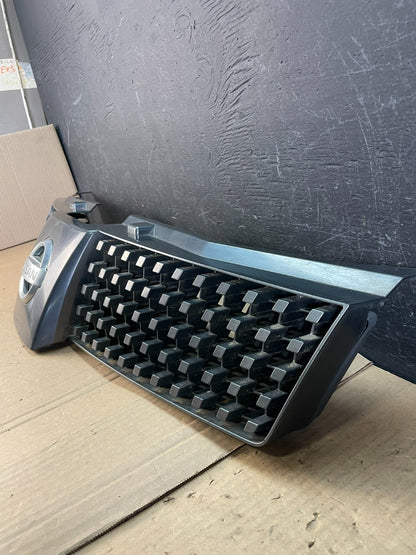 2004 to 2006 Nissan Quest Front Upper Grill Grille AC5441 DG1