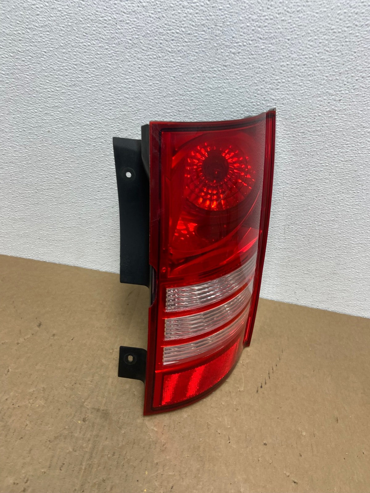 2008 - 2010 Chrysler Town And Country Right Passenger Tail Light AC1270 LK2