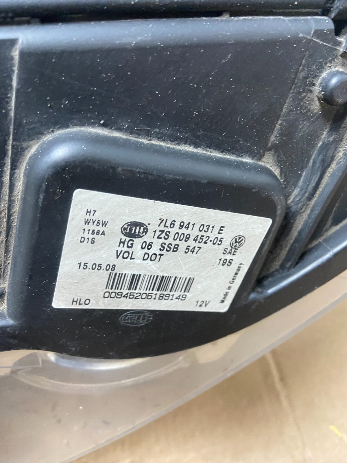2008 to 2010 Volkswagen Touareg Left Driver Lh Halogen Headlight Oem AA1372 DG9
