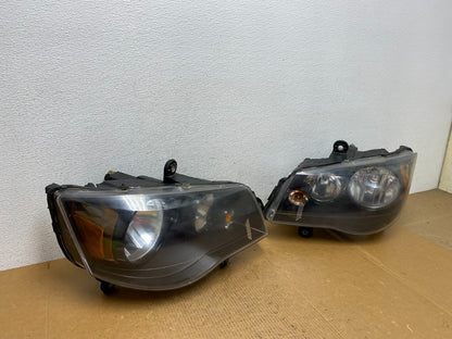 2008 to 2016 Chrysler Town and Country Left+Right Side Headlights AE0424 DW2