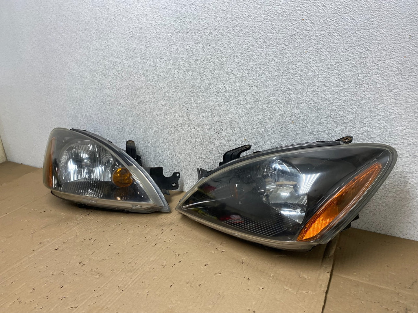 2004-2007 Mitsubishi Lancer Left+Right Side Headlights Halogen AE9289 DW1