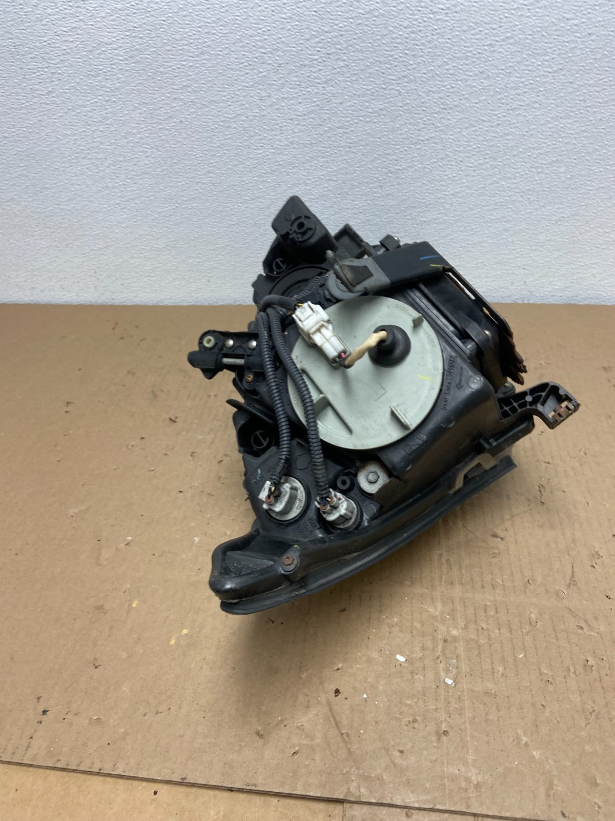 2004 to 2009 Lexus RX330 RX350 Xenon Left Driver Side Headlight AB6571 DW10