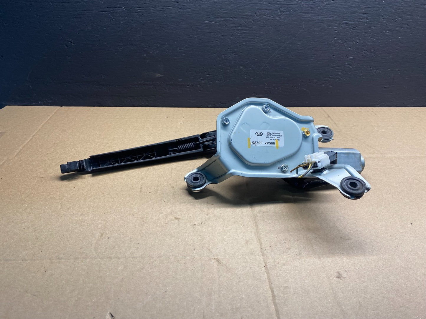 2014-2015 Kia Sorento Rear Glass Windshield Wiper Motor OEM AB4194 DG3