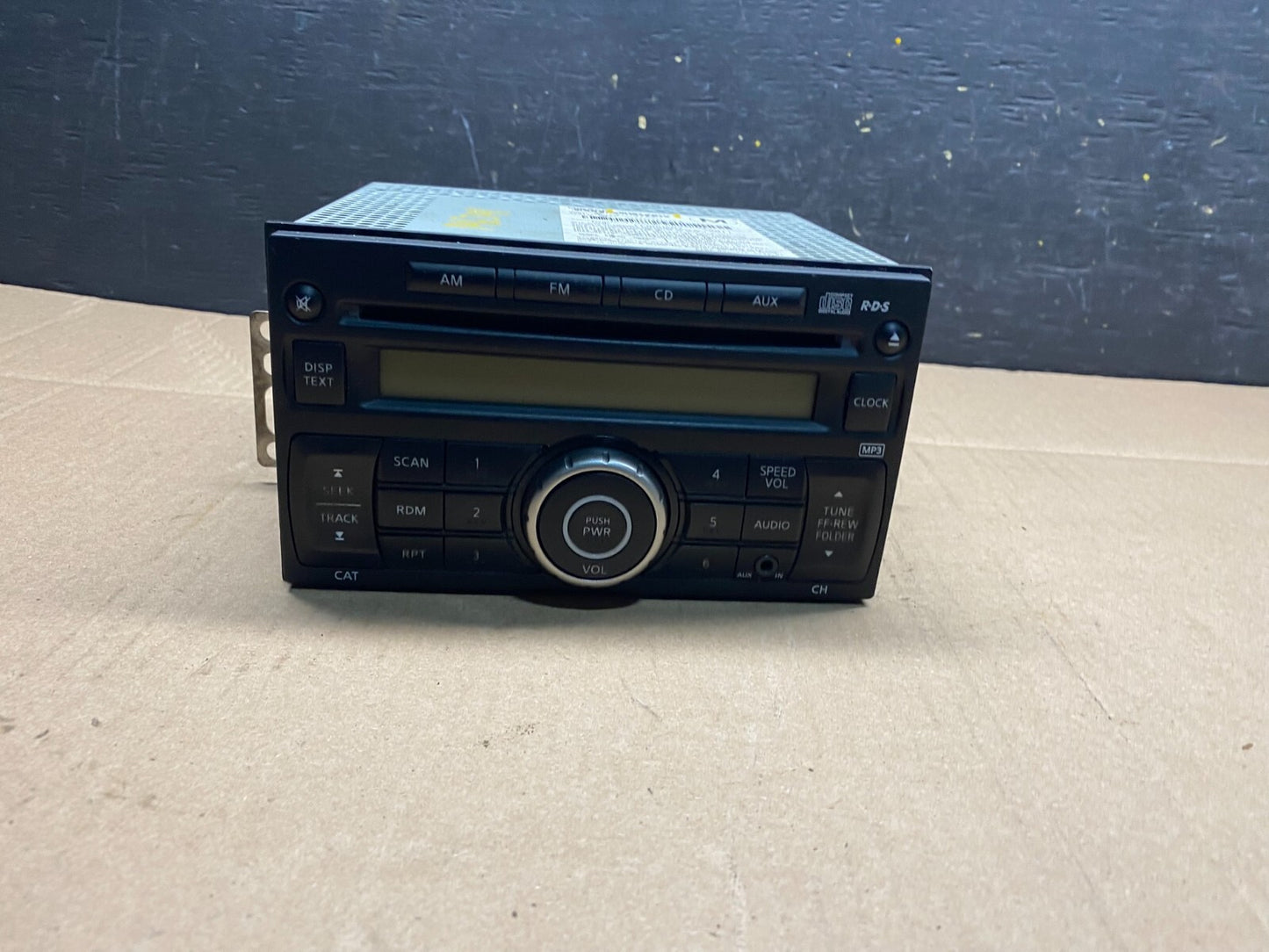 2012-2017 Nissan NV1500 Radio AM FM CD Player Receiver M6391 DG0