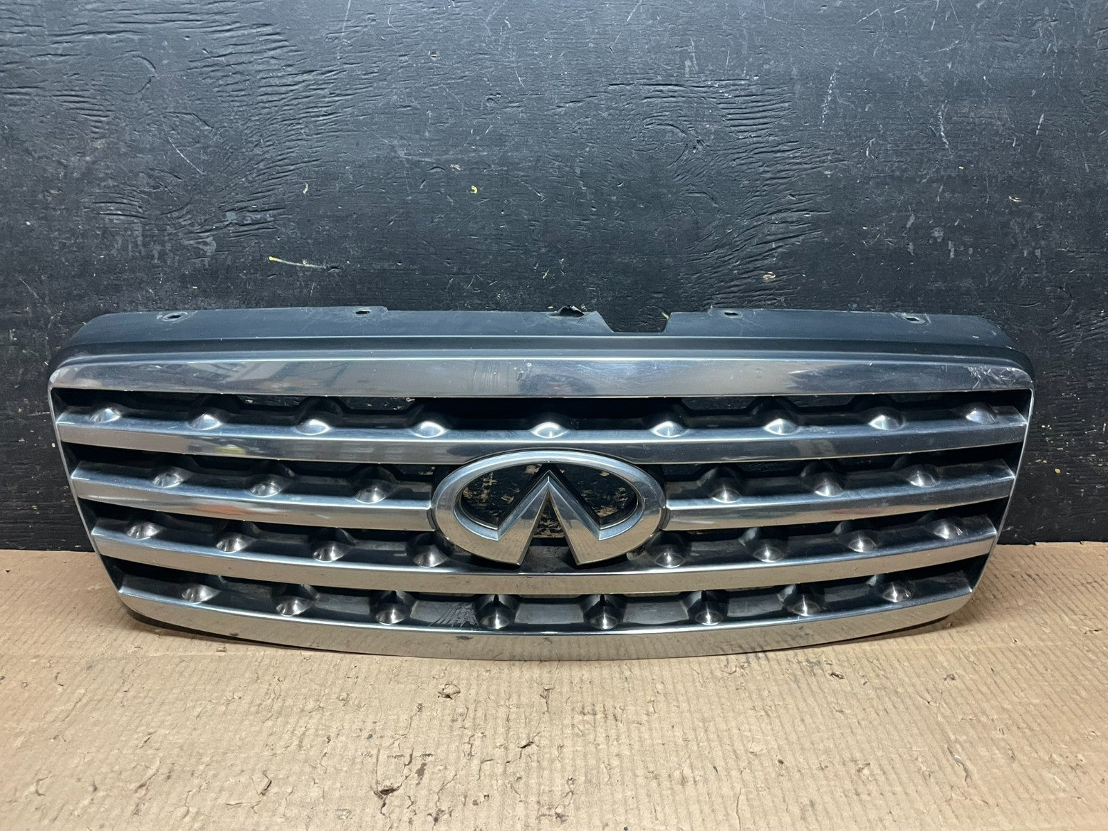 2006 2007 2008 Infiniti Fx35 Front Upper Grill Grille W/ Emblem OEM Y6522 DG0
