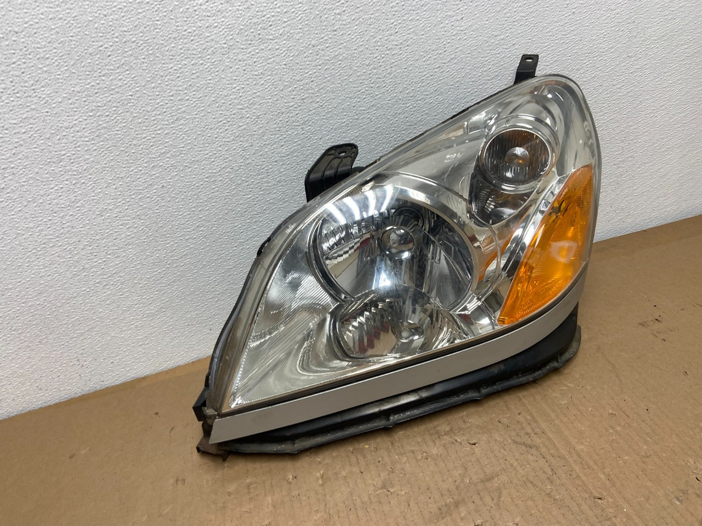 2003 2004 2005 Honda Pilot Left Driver LH Side Halogen Headlight AB6543 DW2
