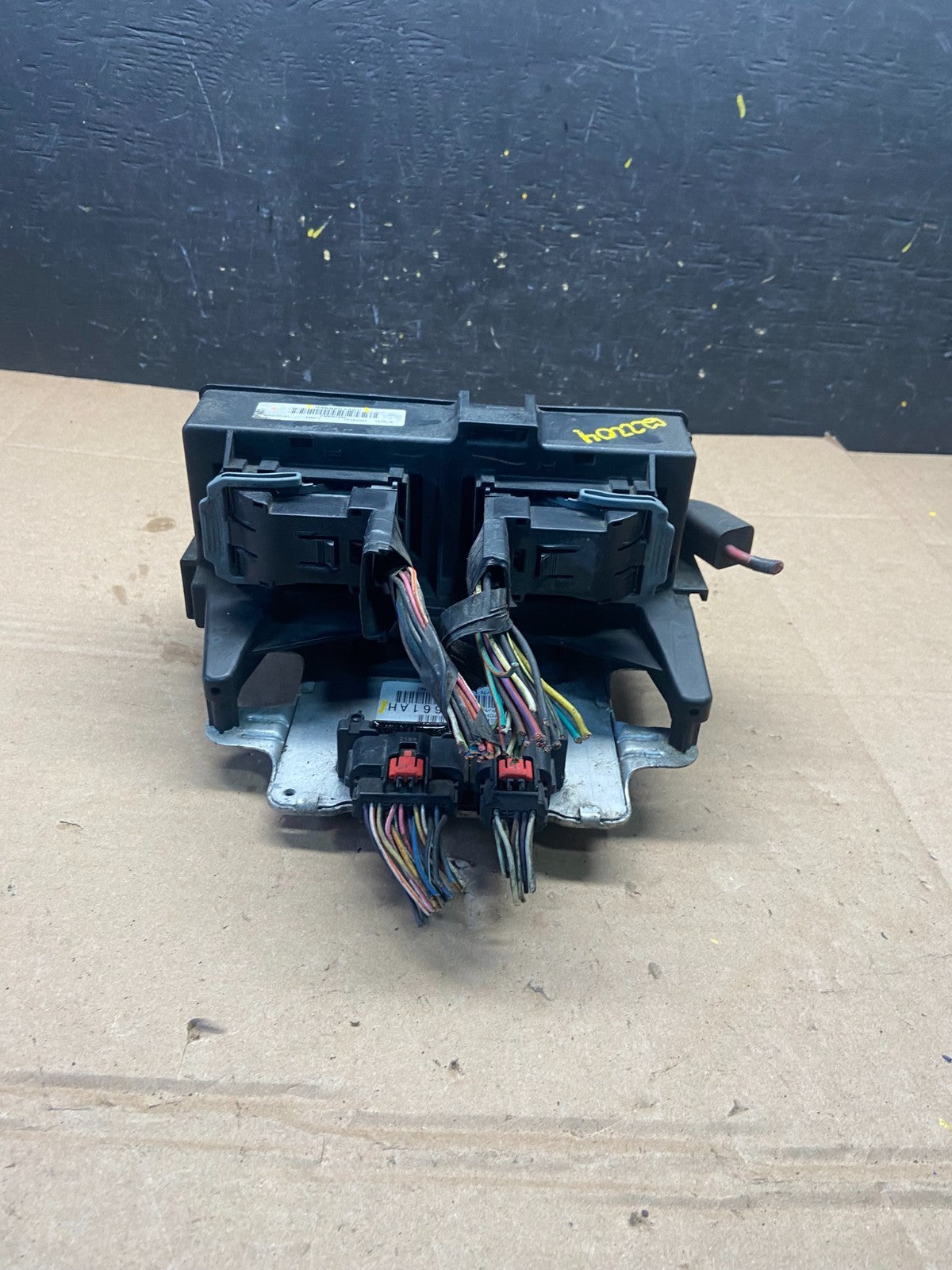 2005 Jeep Grand Cherokee Commander Fuse Box BCM Body Control Module q2204 DG4