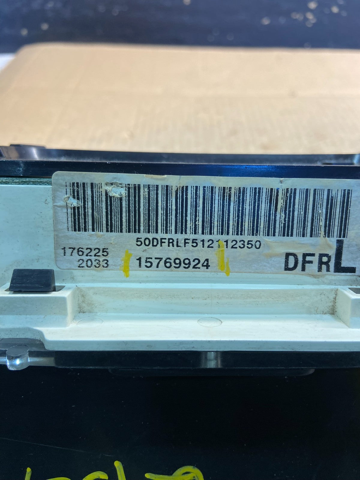 2001 to 2002 Chevrolet Express Speedometer Cluster Gauge OEM Z2109 DG8