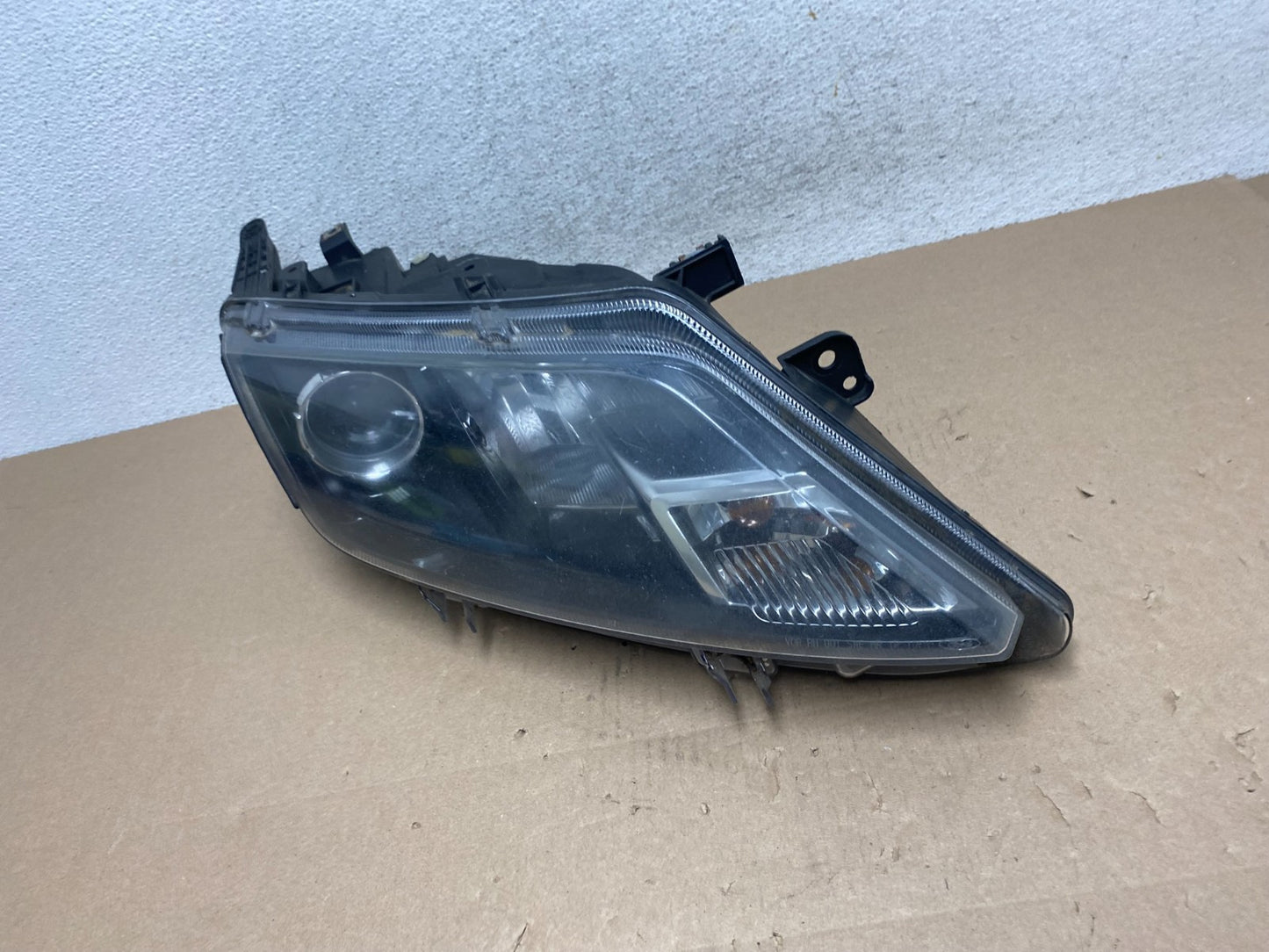 2010 2011 2012 Ford Fusion Right Passenger RH Headlight Halogen AG5772 DW1