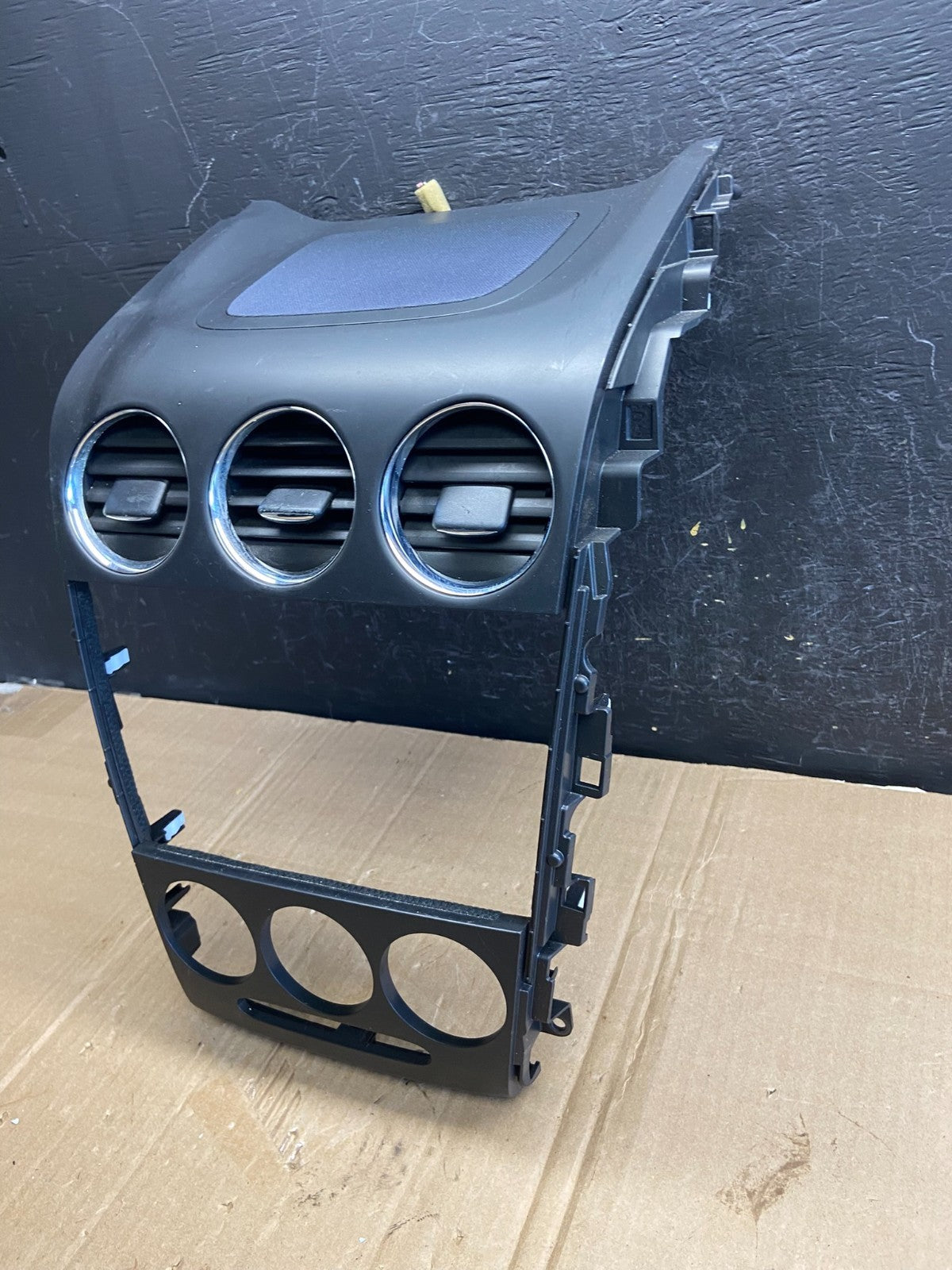 2010 - 2012 Mazda CX-7 Radio Dash TrimClimate Control Bezel W/Vent ad7187 DG1