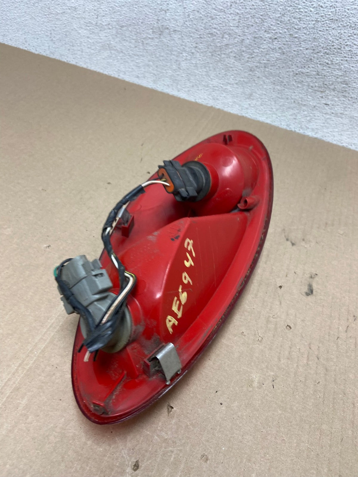 2001-2005 Chrysler PT Cruiser Left Driver LH Side Tail Light AE6947 LK6