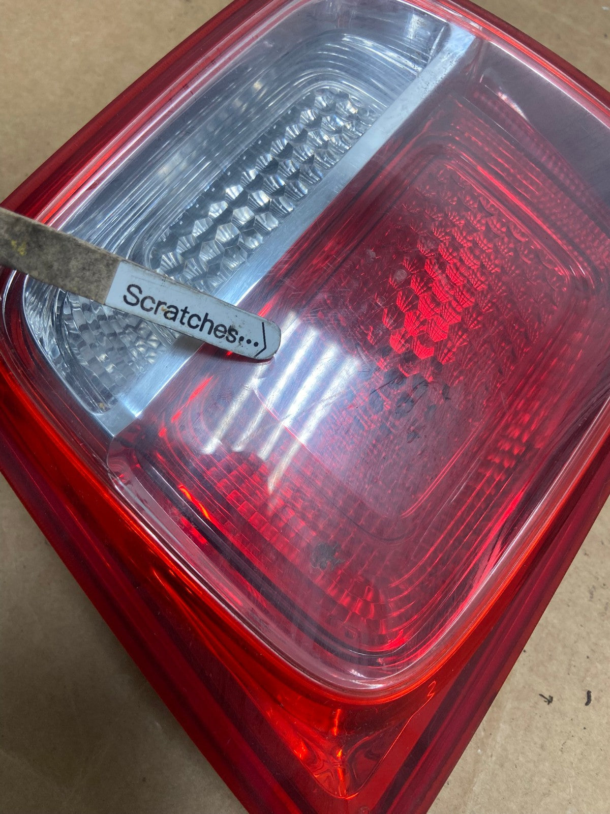 2013-2016 Chevrolet Malibu Right Passenger Rh Inner Tail Light AD5310 LK3