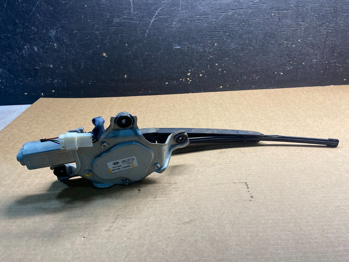 2013 - 2017 Hyundai Elantra GT Rear Glass Windshield Wiper Motor z9056 DG5