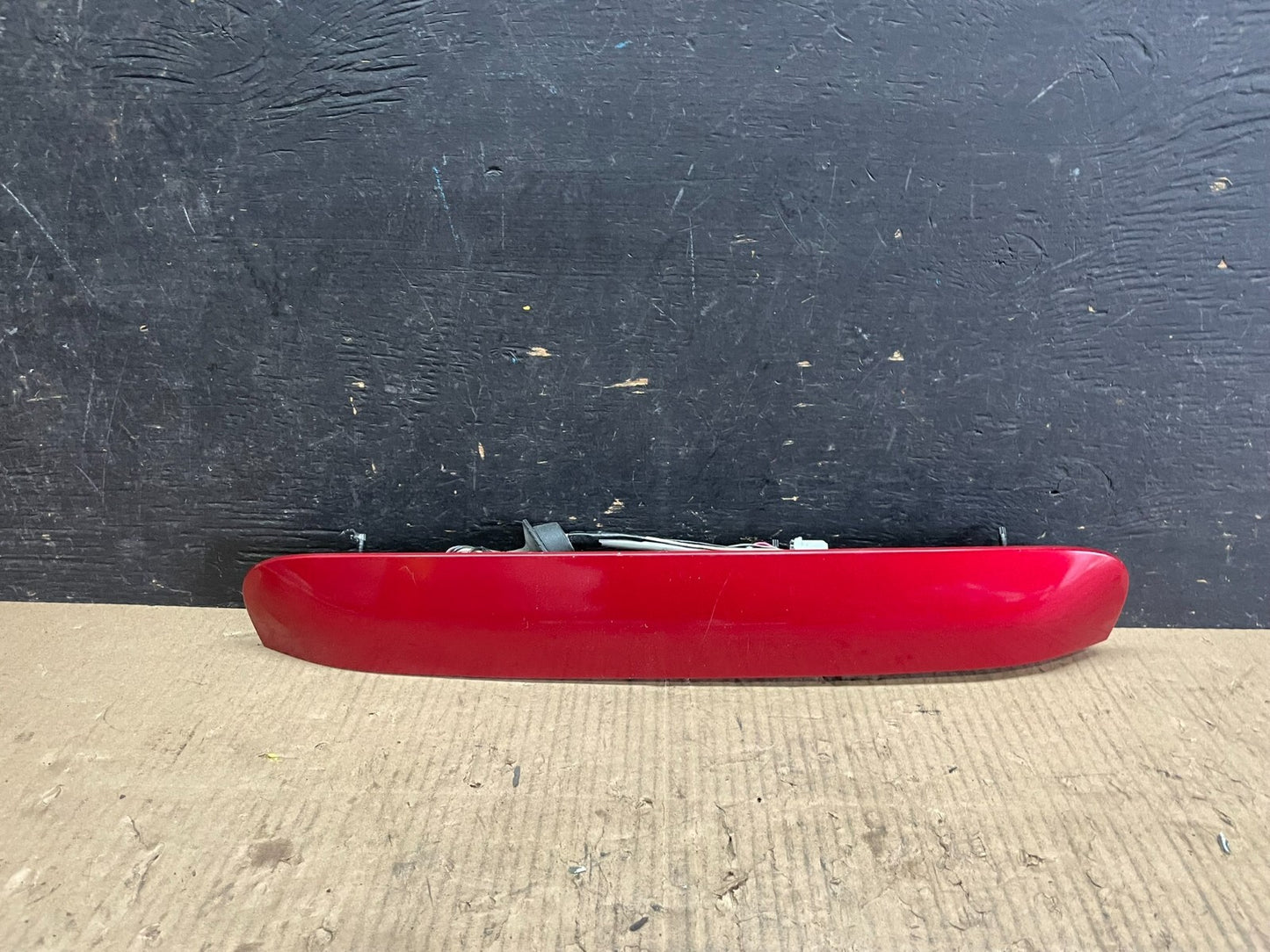 2008-2012 Buick Enclave Trunk Lid Finish Panel Moulding w/ Camera OEM M6149 DG0