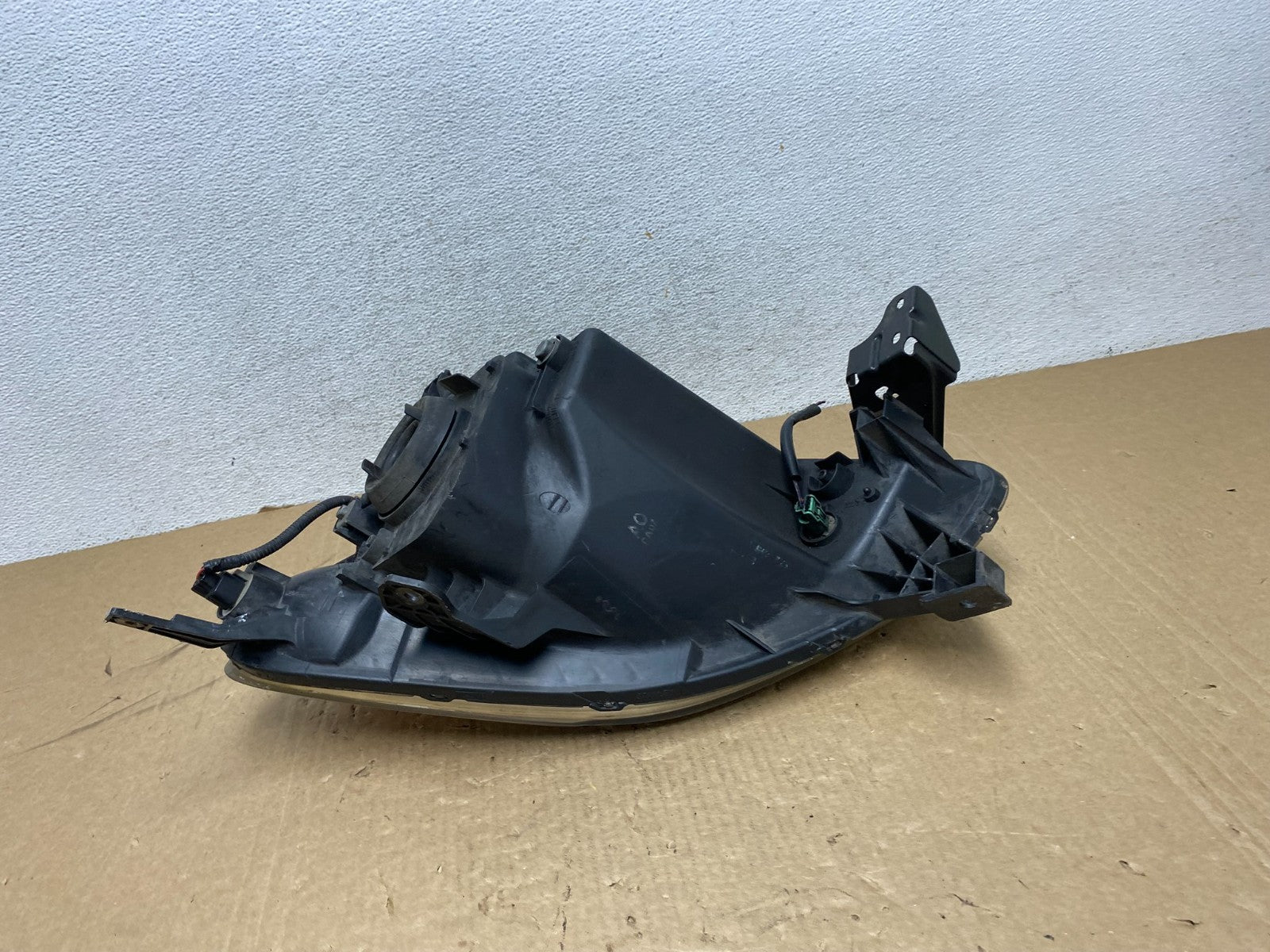 2002 to 2004 Honda CRV CR-V Right Passenger RH Halogen Headlight AG0544 DW5