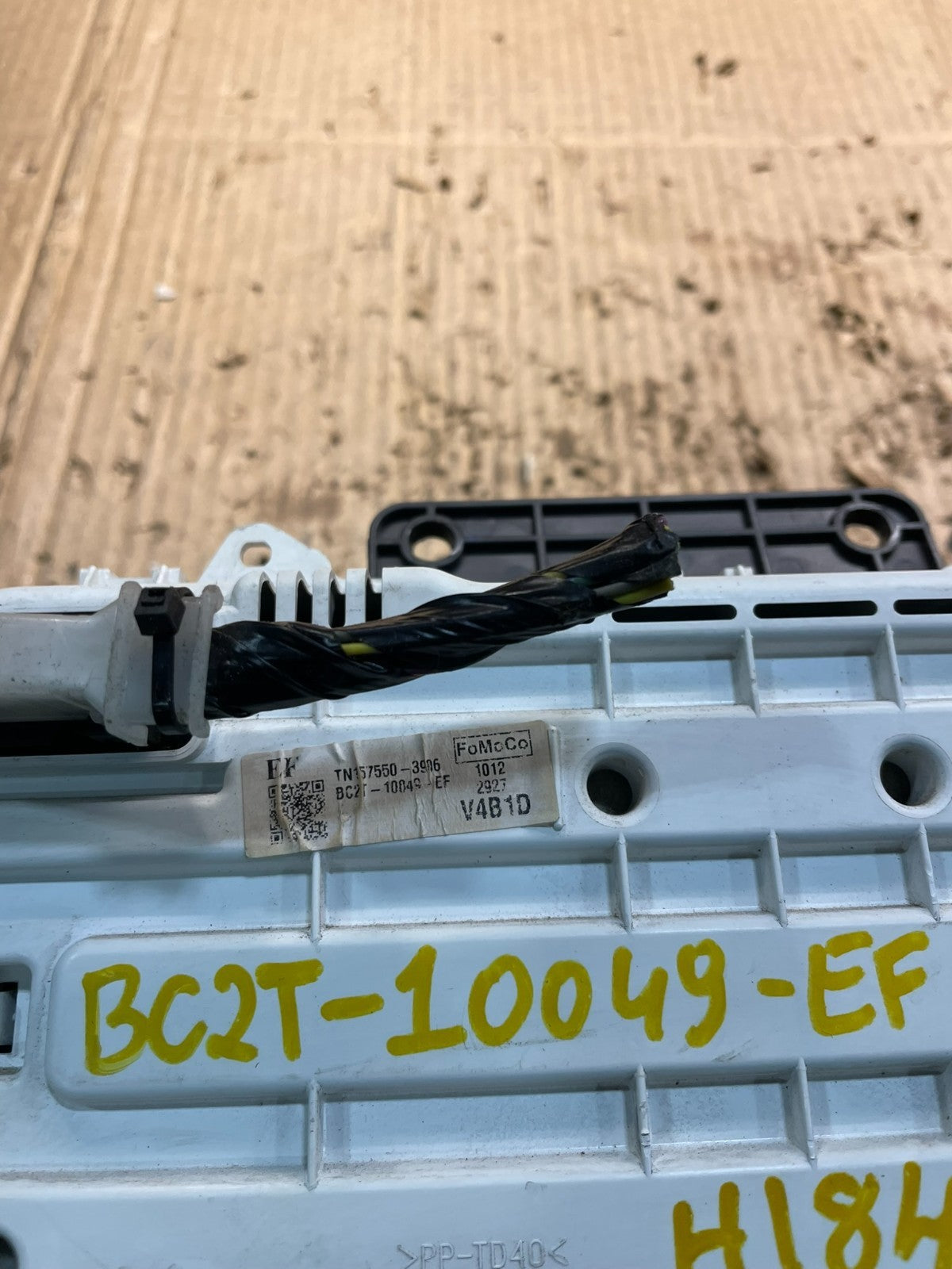 2011 2012 2013 Ford E150 E250 E350 VAN Gauge Speedometer Cluster x9842 DG10