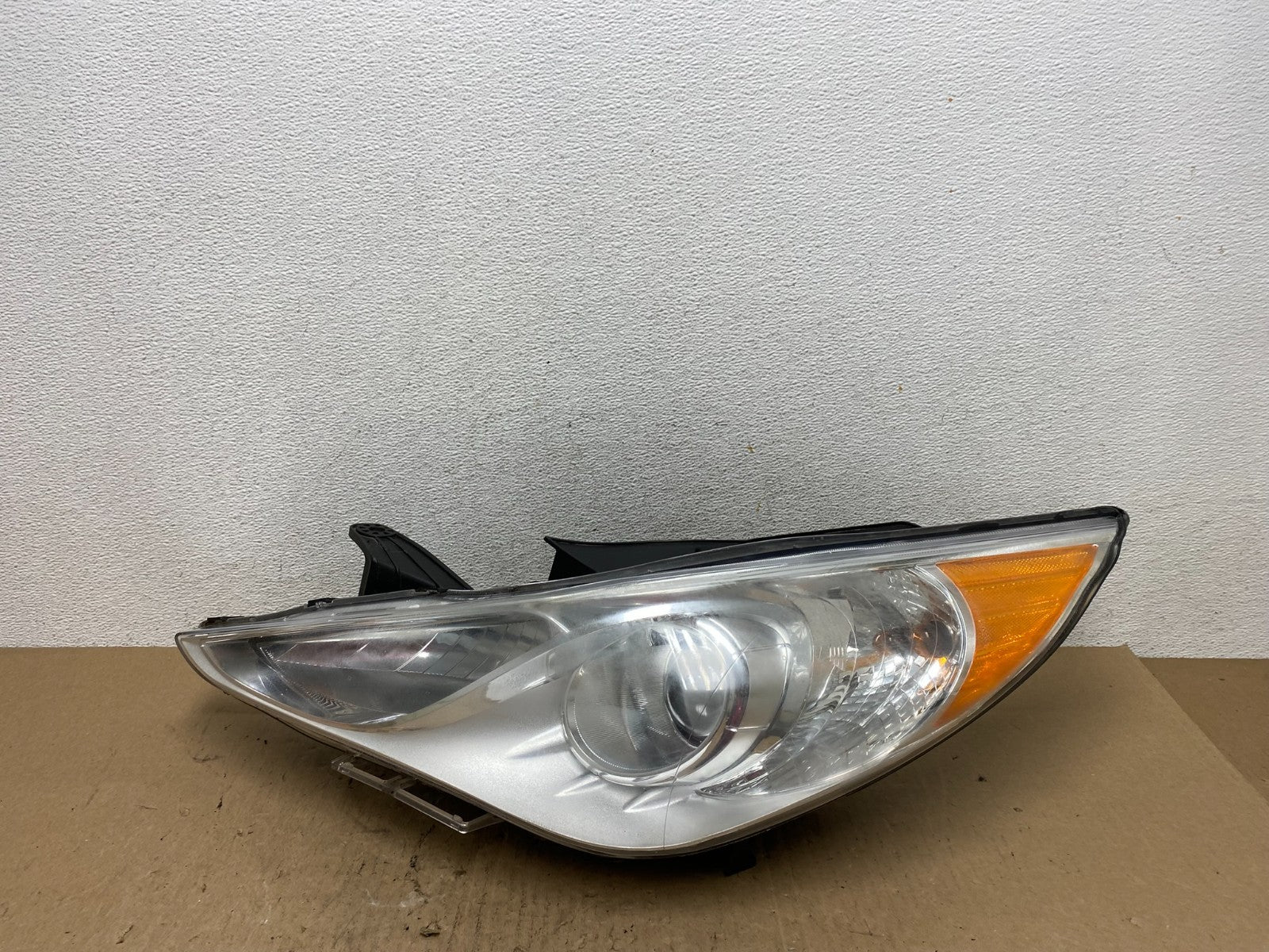 2011 - 2014 Hyundai Sonata Left Driver Lh Side Headlight Halogen AE6499 DW0