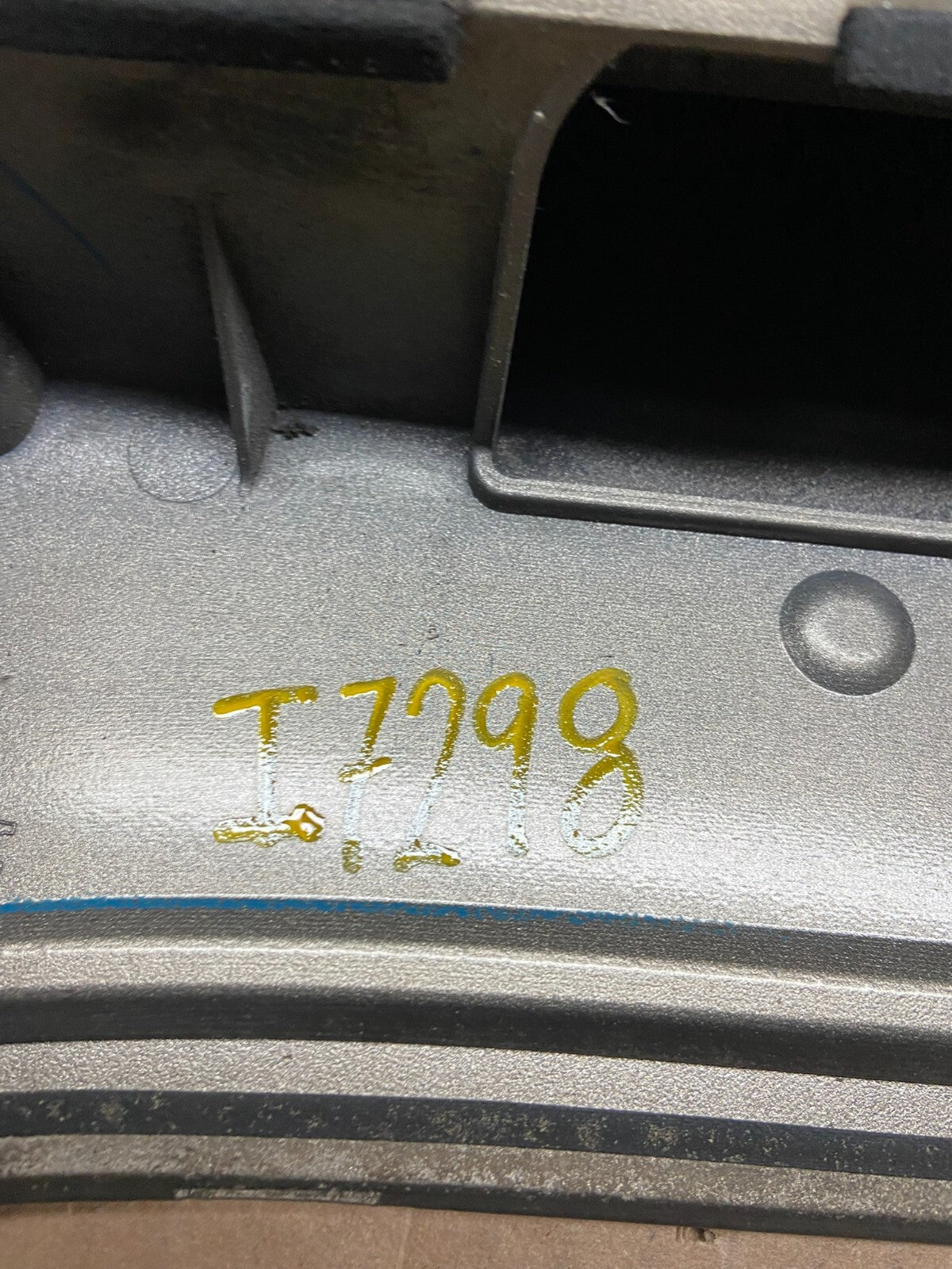 2008 2009 2010 Honda Odyssey Rear Trunk Spoiler Gate Oem I729810