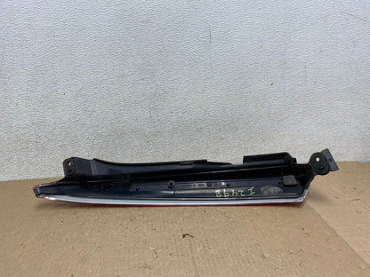 2003 to 2006 Volvo XC90 Right Passenger Side Upper Tail Light OEM I2498 DW9