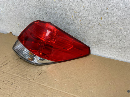 2010-2014 Subaru Outback Wagon Right Passenger Rh Side Tail Light AH7946 LK2