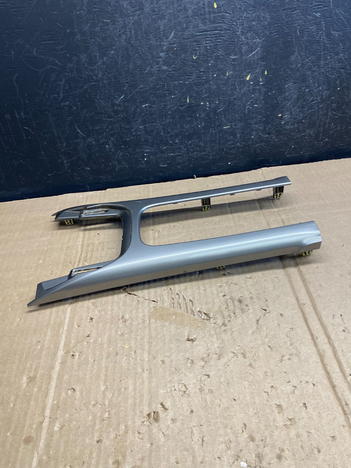 2013 2015 Chevrolet Malibu Center Floor Shifter Trim Bezel AE1757 DG1