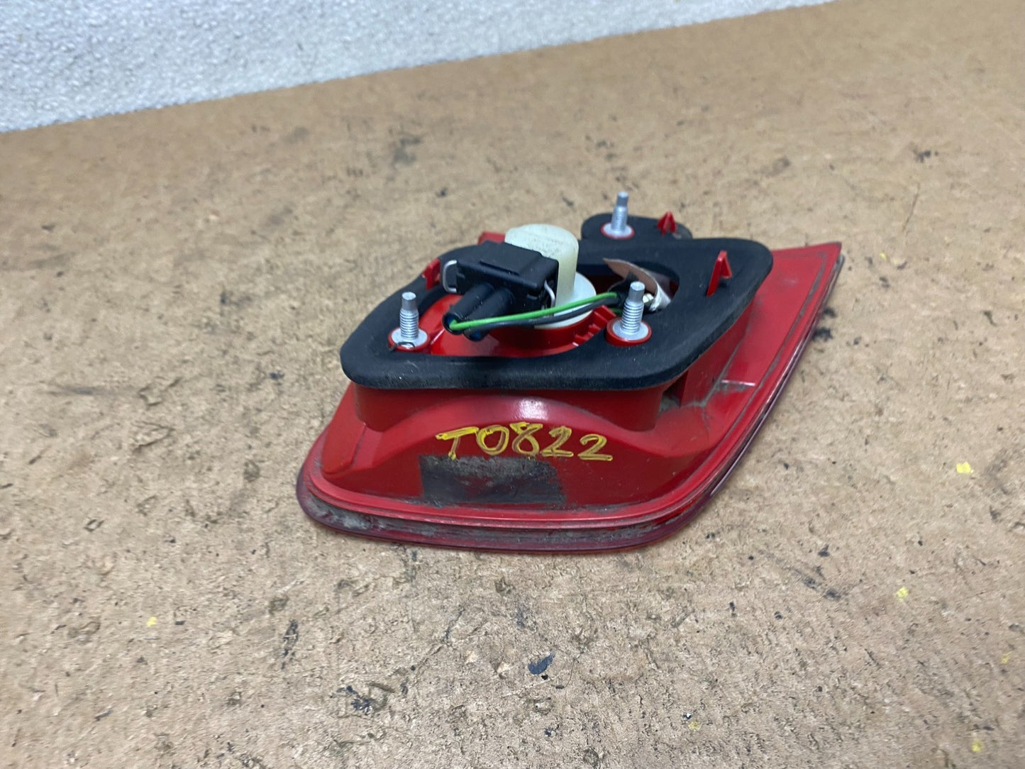 2006 to 2009 Saab 9-5 Right Passenger RH Inner Tail Light T0822 DW3