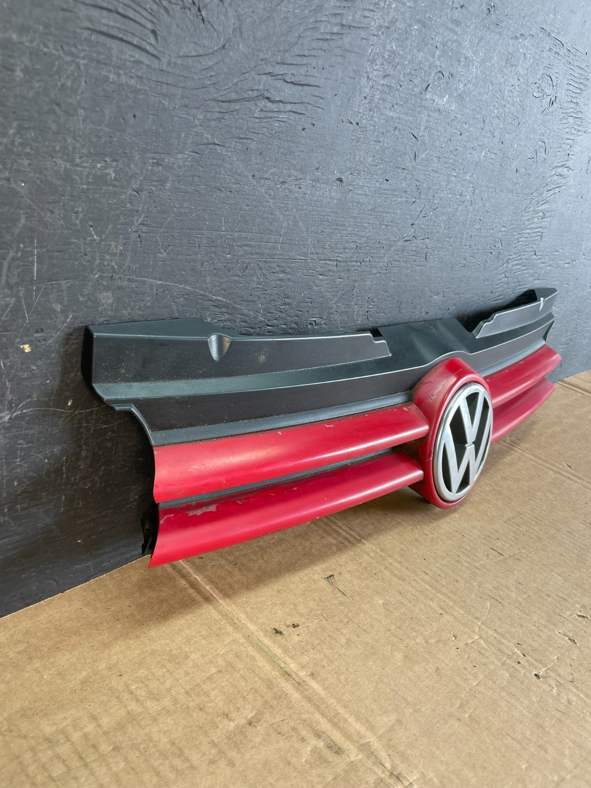 1999 to 2002 Volkswagen Golf Cabrio Front Bumper Grill Grille AE8413 DG2