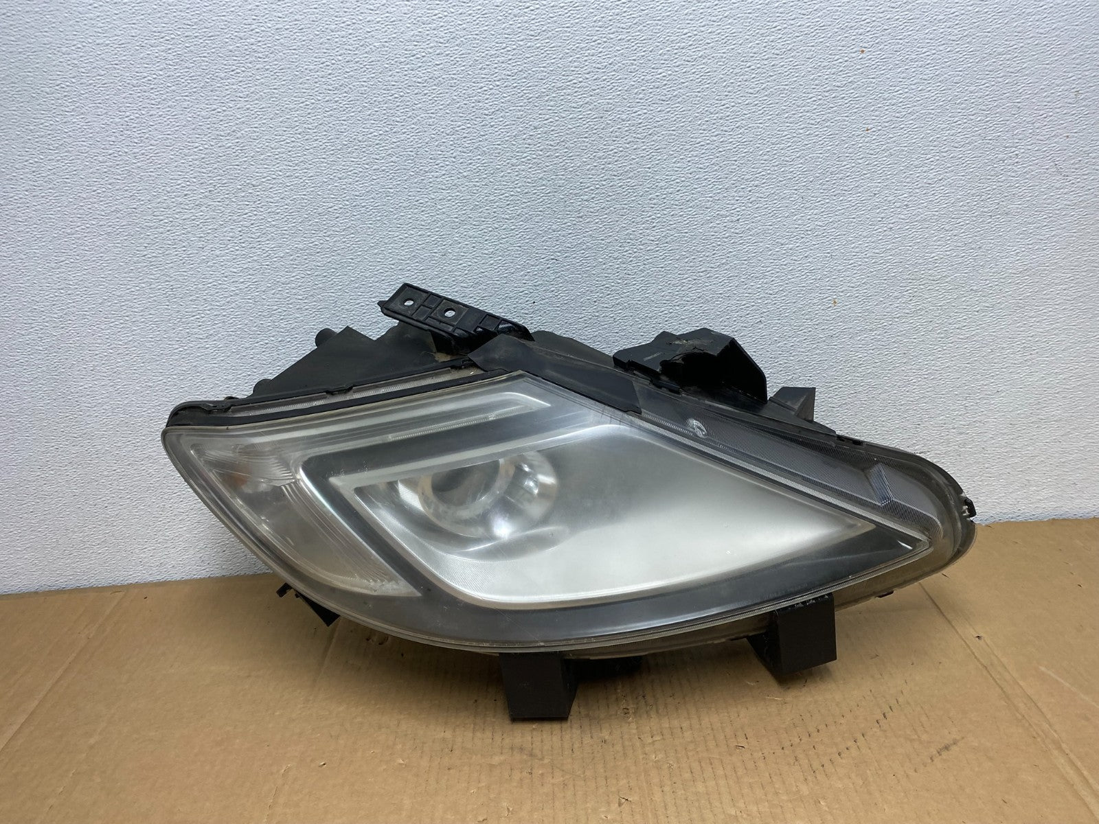 2007 - 2009 Mazda Cx9 Cx-9 Right Passenger RH Headlight Halogen AD0802 DW0