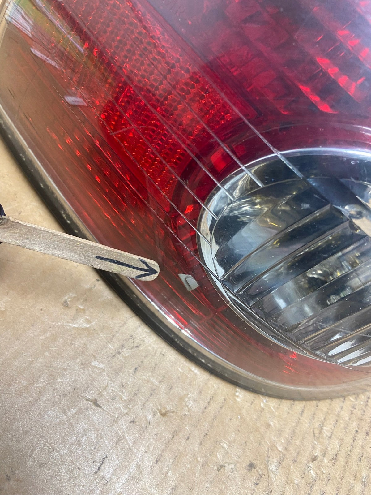 2002 to 2004 Lexus ES300 ES330 Right Passenger Side Tail Light AE0449 LK6