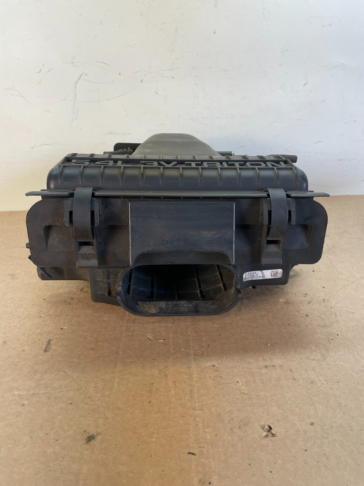 2004-2008 Ford F150 5.4L 3V Engine Air Intake Cleaner Filter Box AG76135