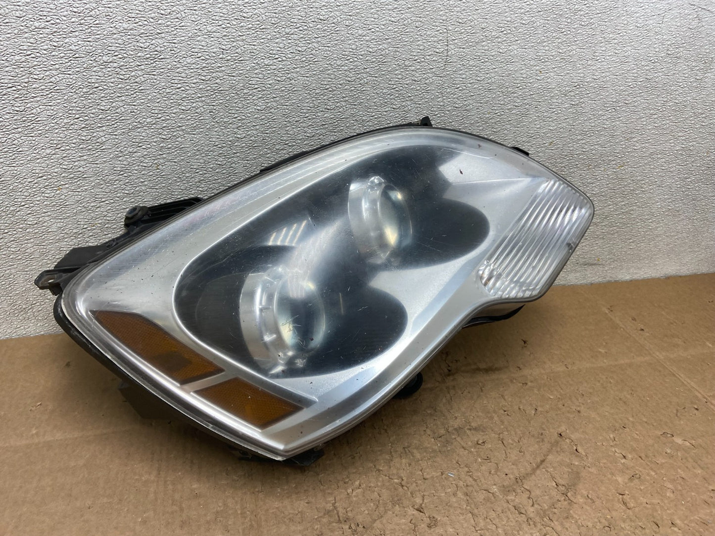 2007-2012 Gmc Acadia Halogen Headlight Right Passenger Side Oem Z0977 DW2