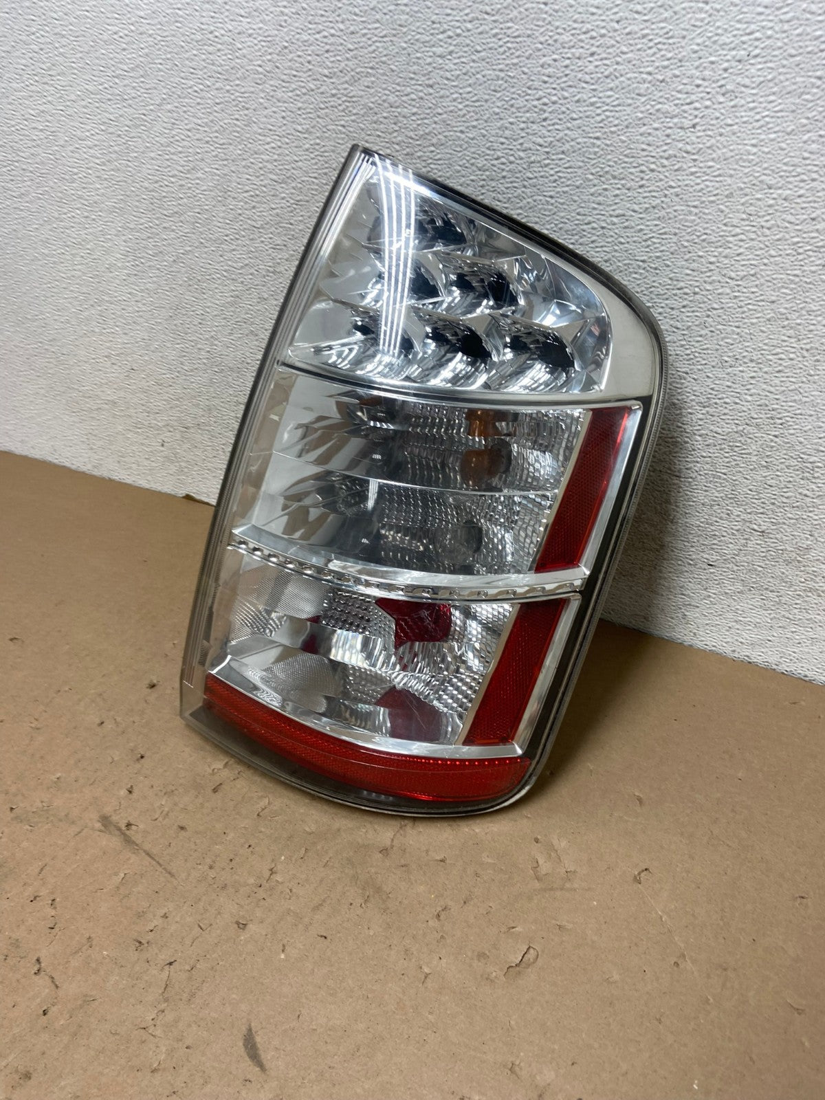 2006 to 2009 Toyota Prius Tail Light Right Passenger Side AG4143 LK1