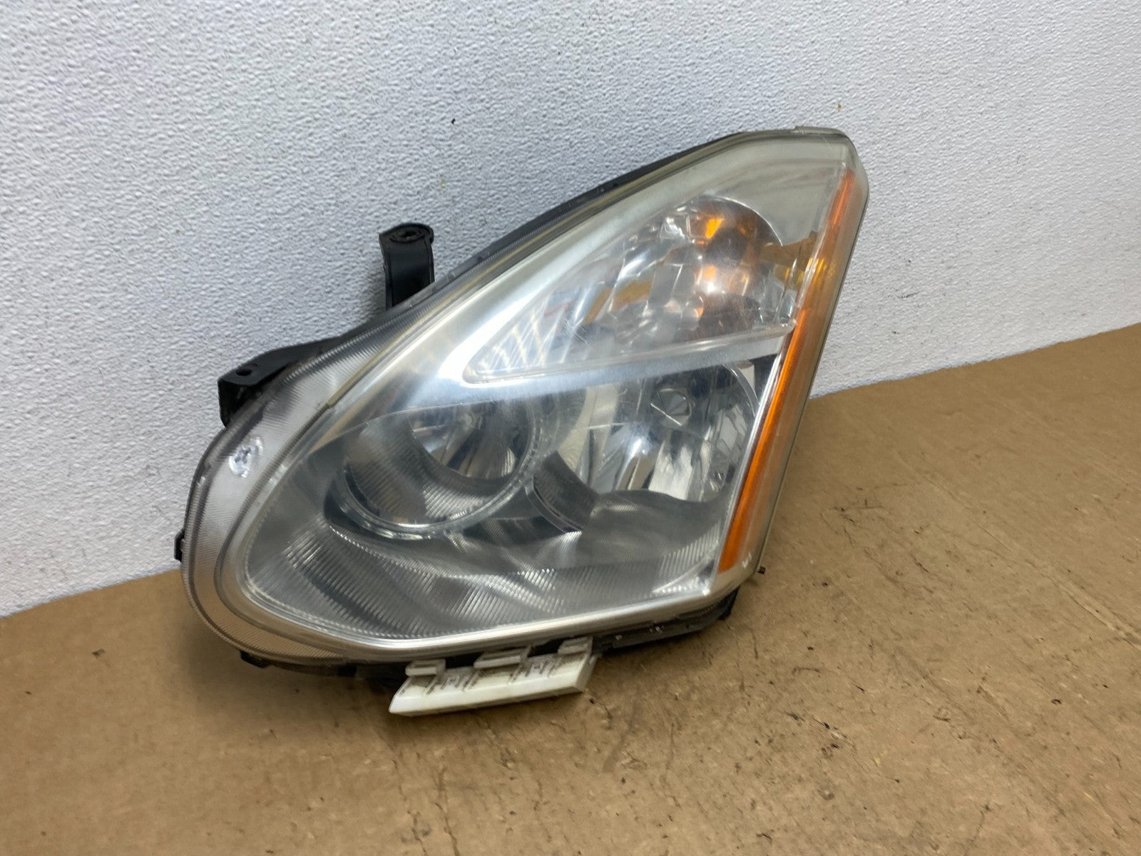 2008 to 2013 Nissan Rogue HID Xenon Headlight Left Driver Lh Side AD1386 DW2